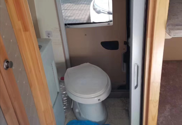 有厕所不怕堵车