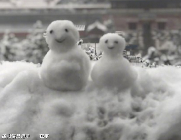今日小寒，北京的雪人.jpg