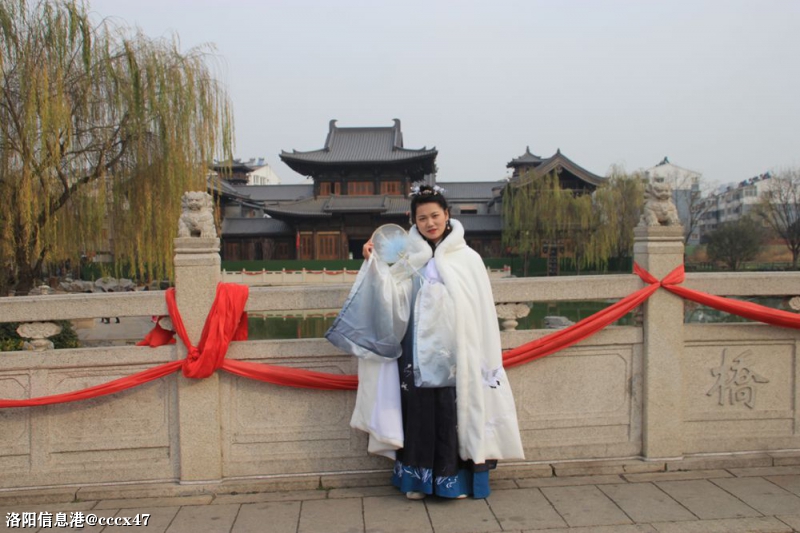 洛邑古城偶遇郑州游客拍写真随拍14.jpg