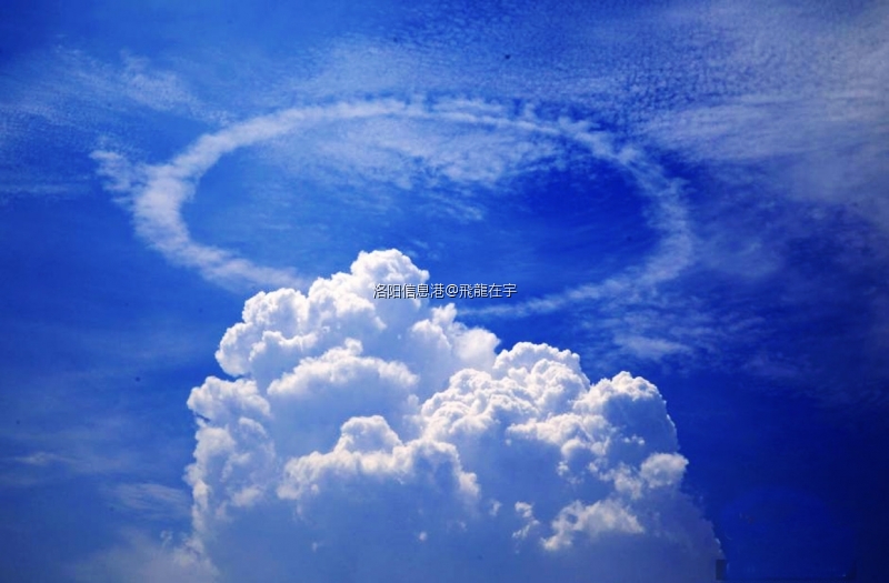 清晰的圆环云团.jpg
