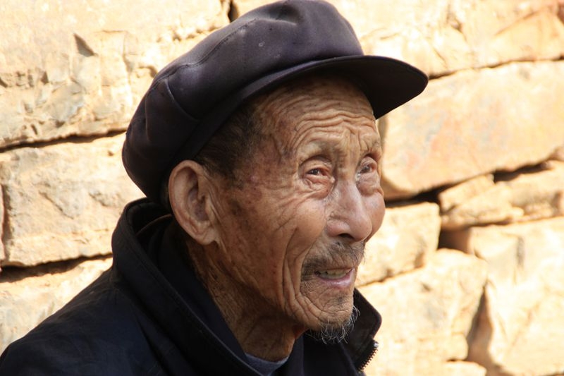 勤劳朴实91岁的老人9.jpg